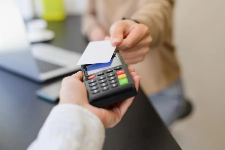 آیا دور زدن مالیات کارتخوان امکان پذیر است؟